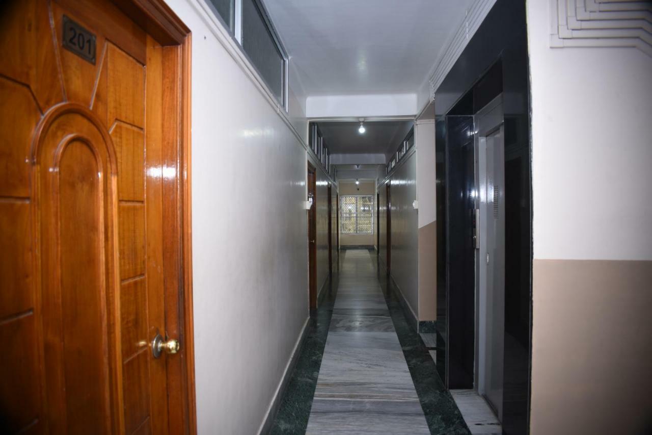 Spot On 37646 Hotel Centre Palace Silchar Zewnętrze zdjęcie